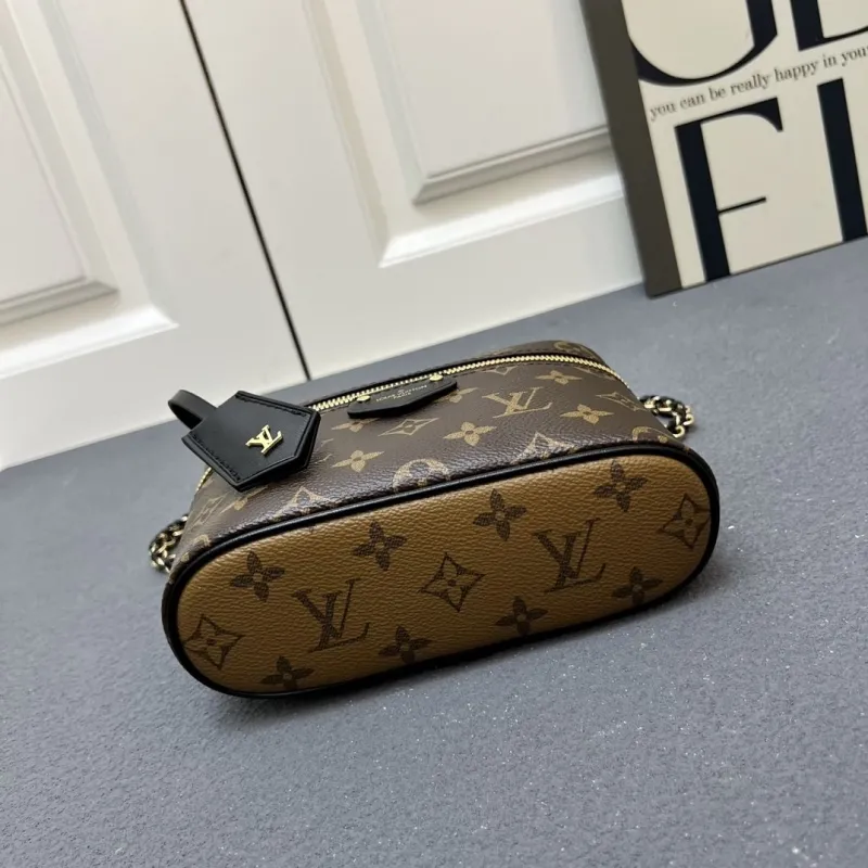 LV Cosmetic Bags-142 - Image 7
