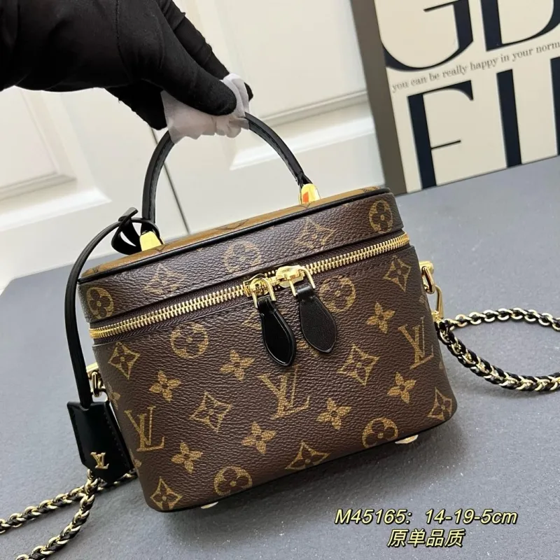 LV Cosmetic Bags-143 - Image 3