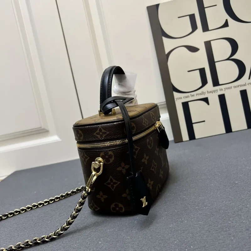 LV Cosmetic Bags-143 - Image 7