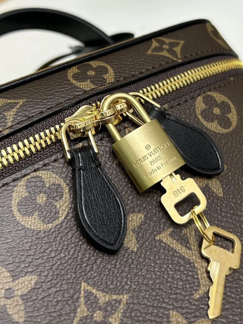 LV Cosmetic Bags-144 - Image 4