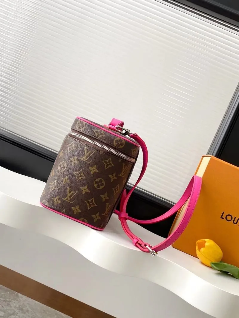 Alternative view of LV Cosmetic Bags-161