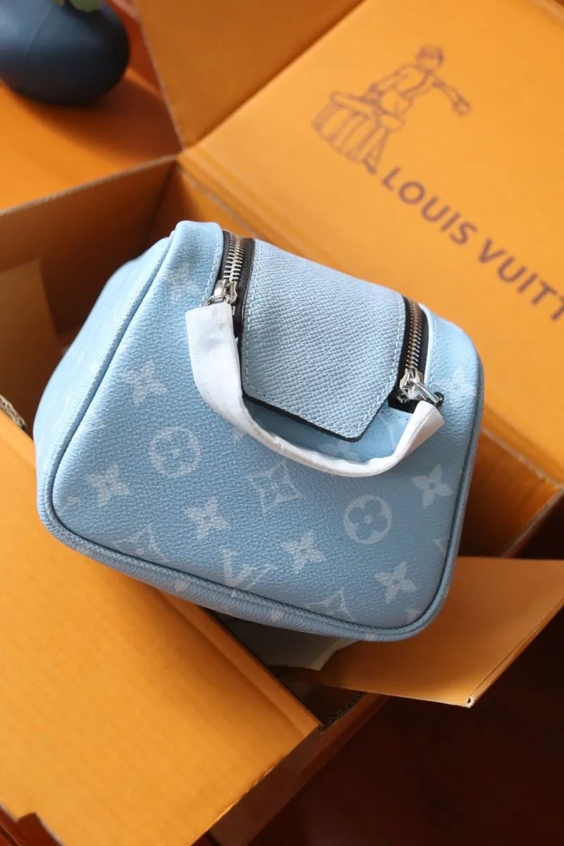 LV Cosmetic Bags-166 - Image 5