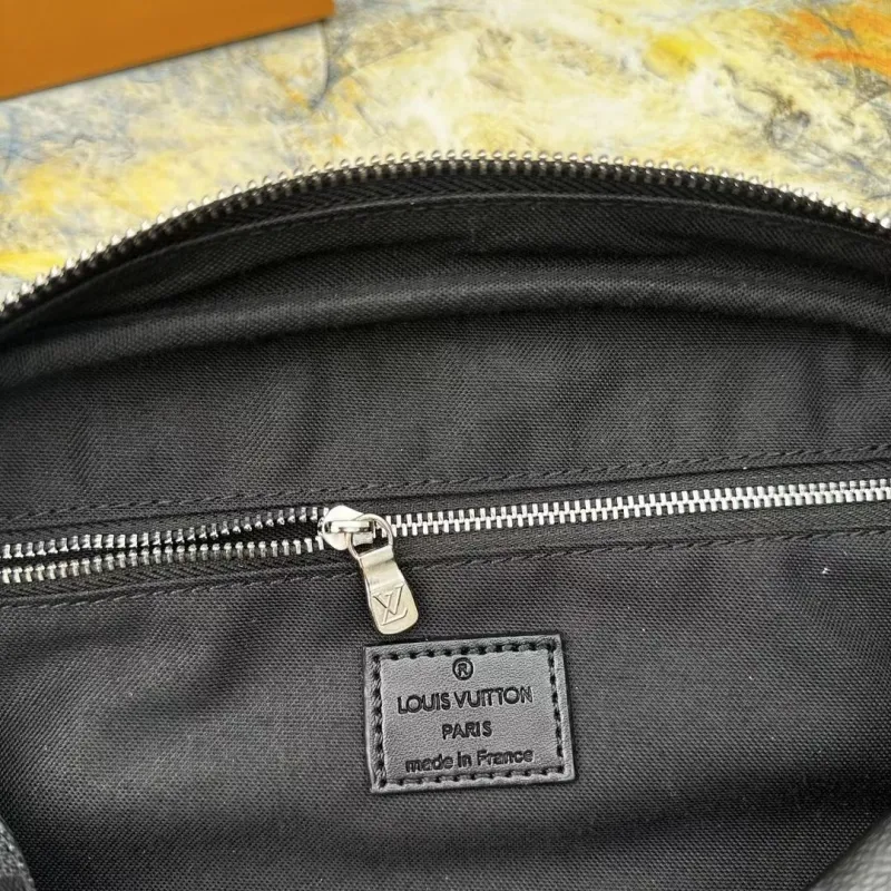LV Cosmetic Bags-168 - Image 6