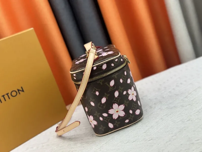 LV Cosmetic Bags-176 - Image 3