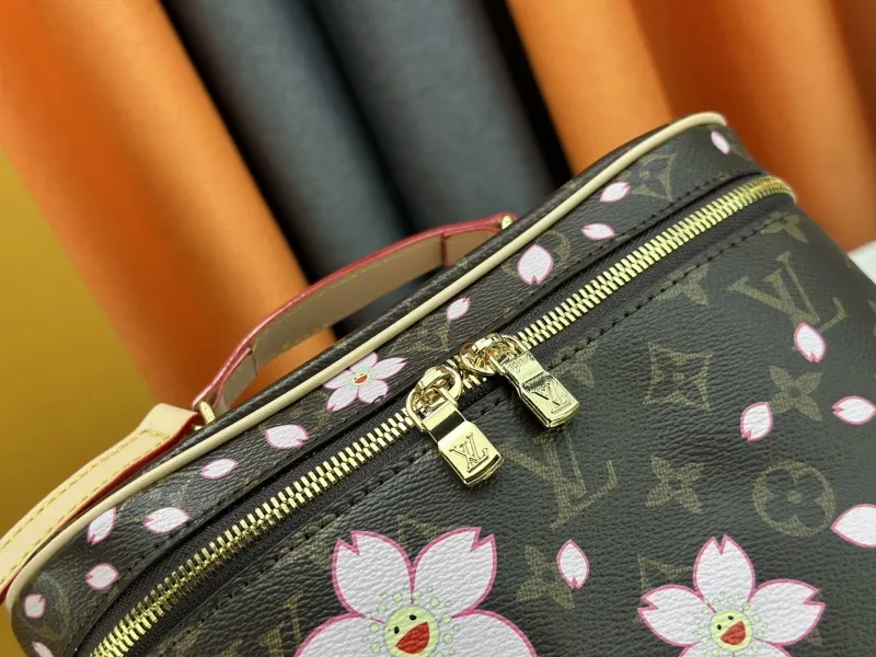 LV Cosmetic Bags-176 - Image 6