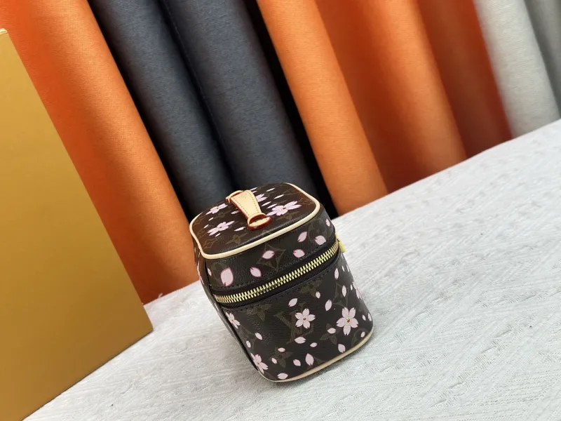 LV Cosmetic Bags-178 - Image 3