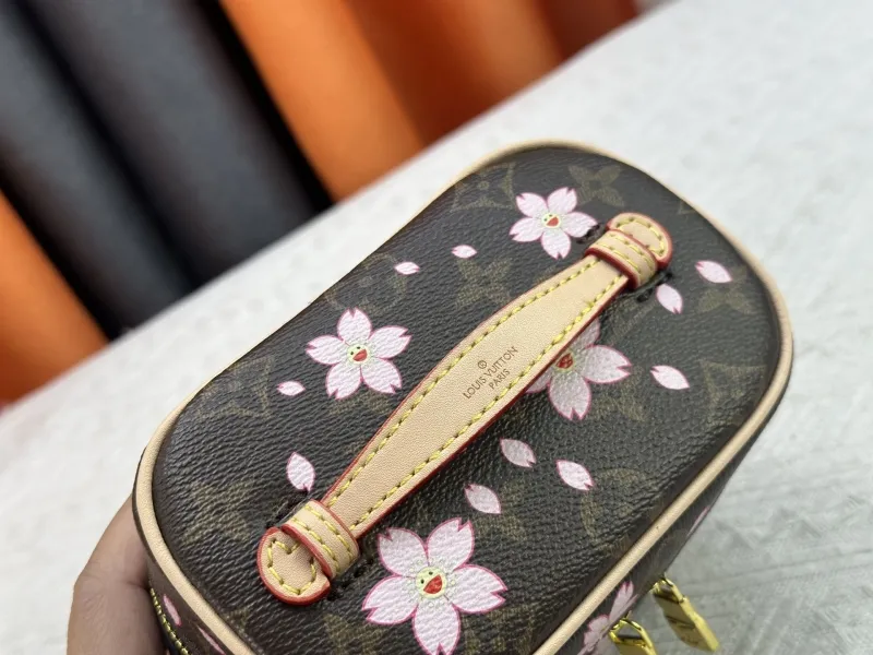 LV Cosmetic Bags-178 - Image 6