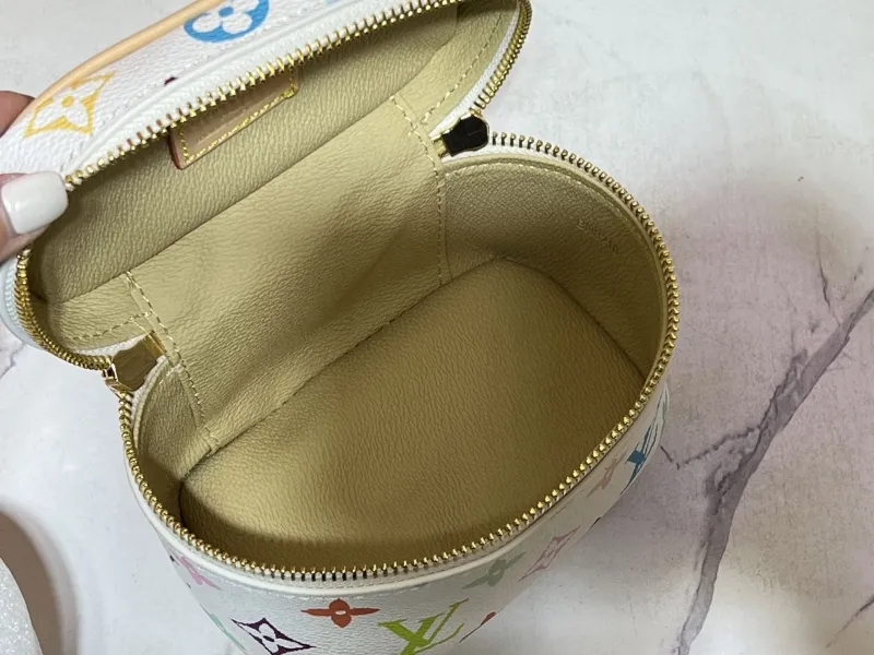 LV Cosmetic Bags-184 - Image 8