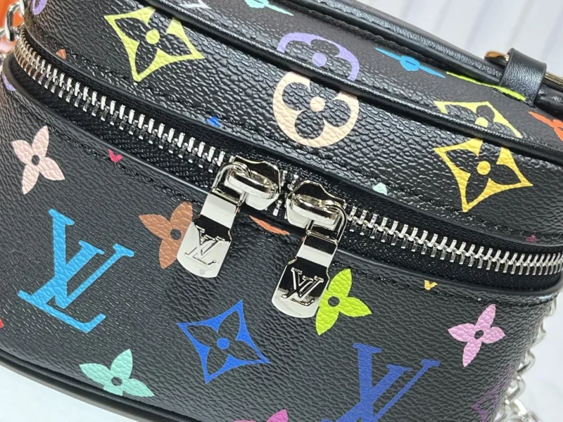 LV Cosmetic Bags-185 - Image 4