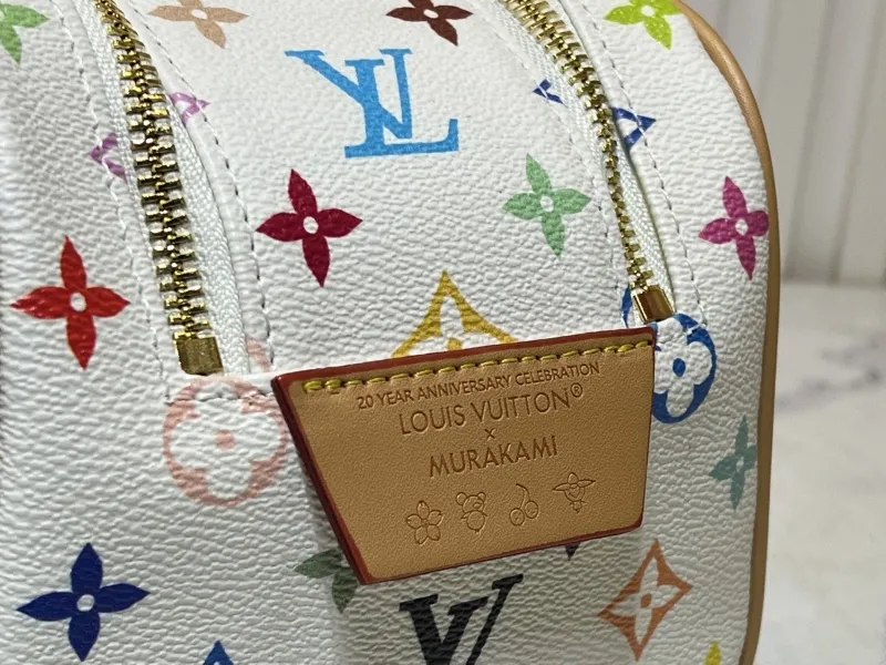 LV Cosmetic Bags-187 - Image 5