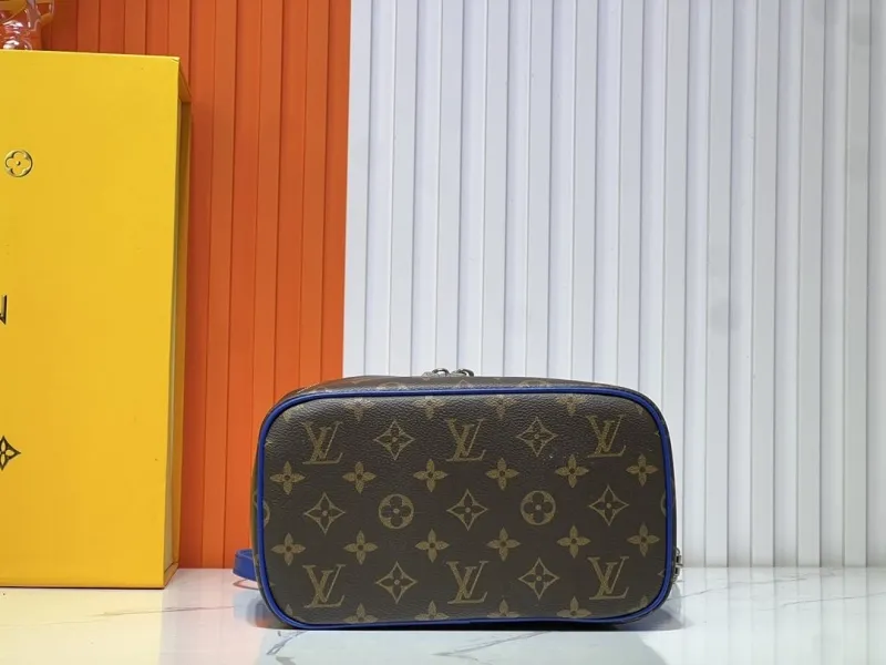LV Cosmetic Bags-189 - Image 6