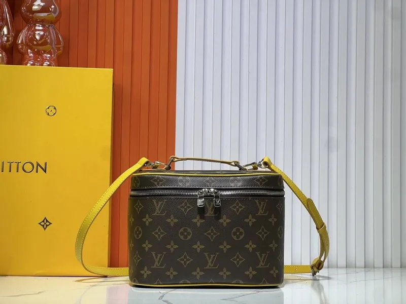 LV Cosmetic Bags-192