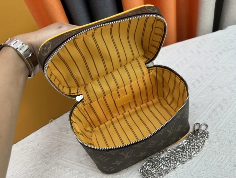 LV Cosmetic Bags-196 - Image 8