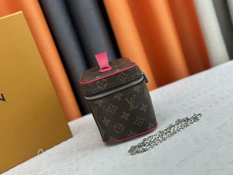 LV Cosmetic Bags-197 - Image 3