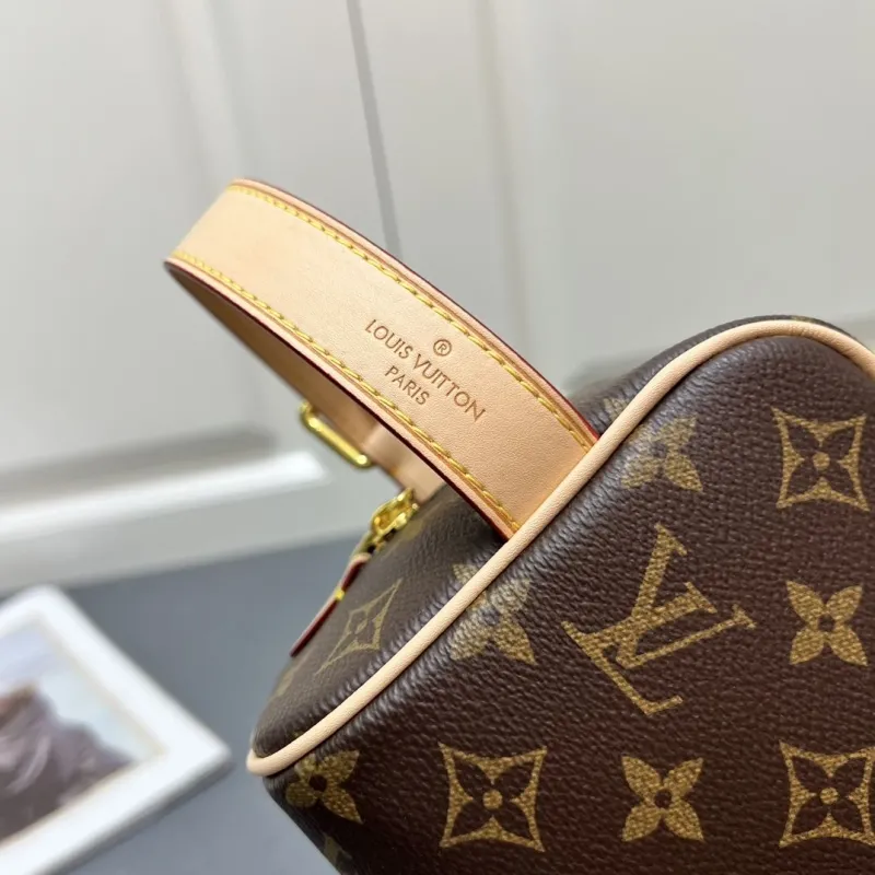 LV Cosmetic Bags-203 - Image 4