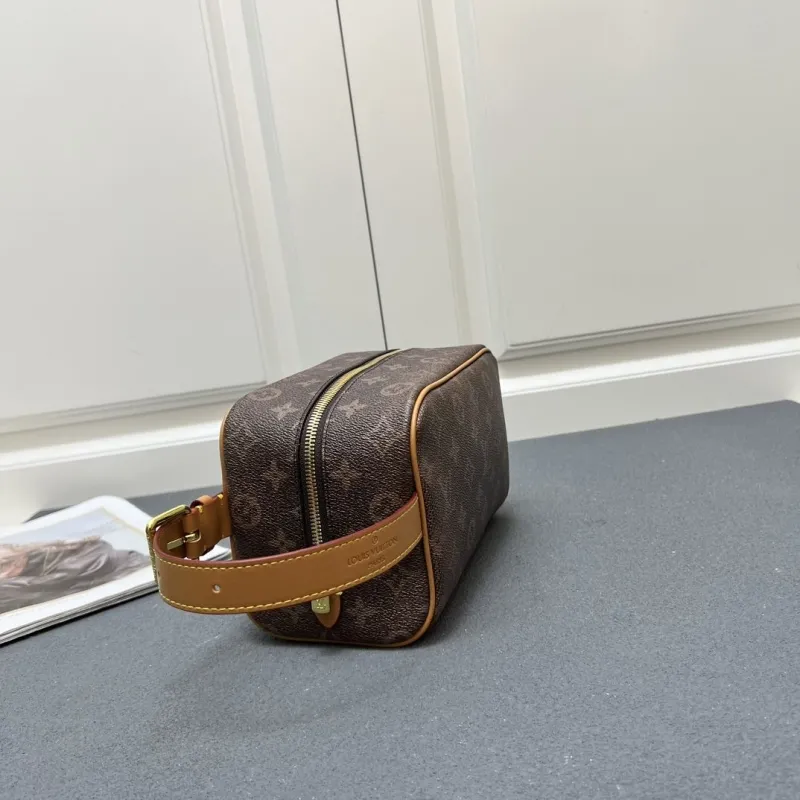 LV Cosmetic Bags-204 - Image 3