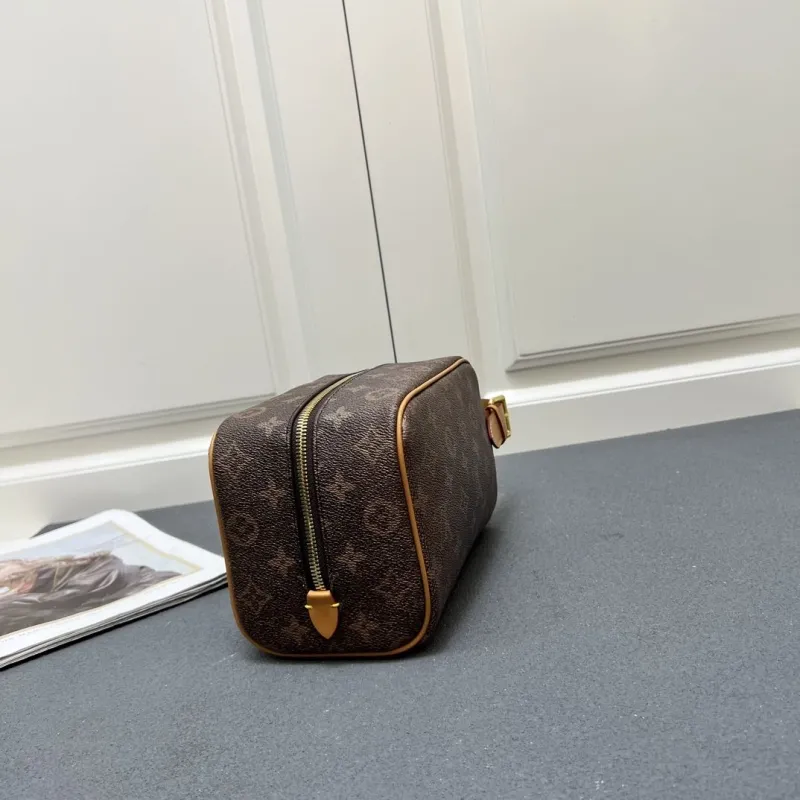 LV Cosmetic Bags-204 - Image 4