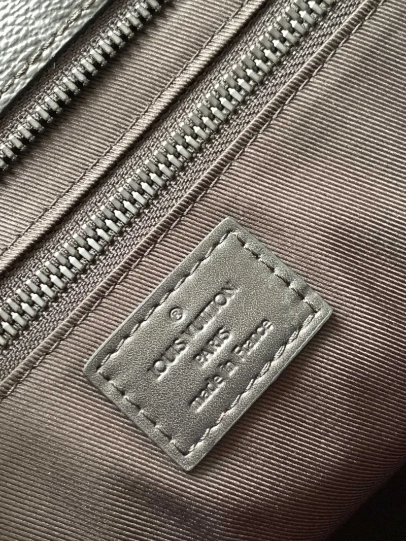 LV Mens Briefcases-6 - Image 9