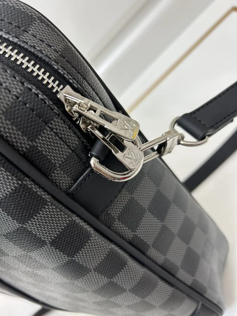 LV Mens Briefcases-18 - Image 5
