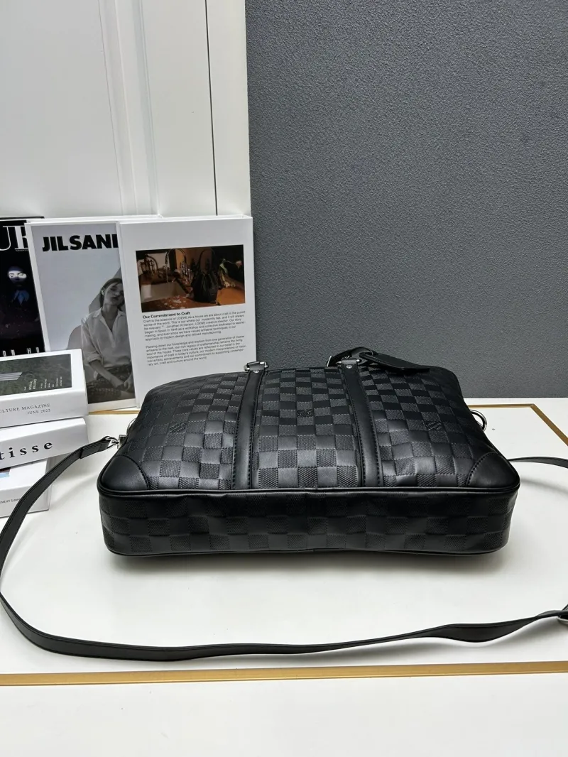 LV Mens Briefcases-20 - Image 4