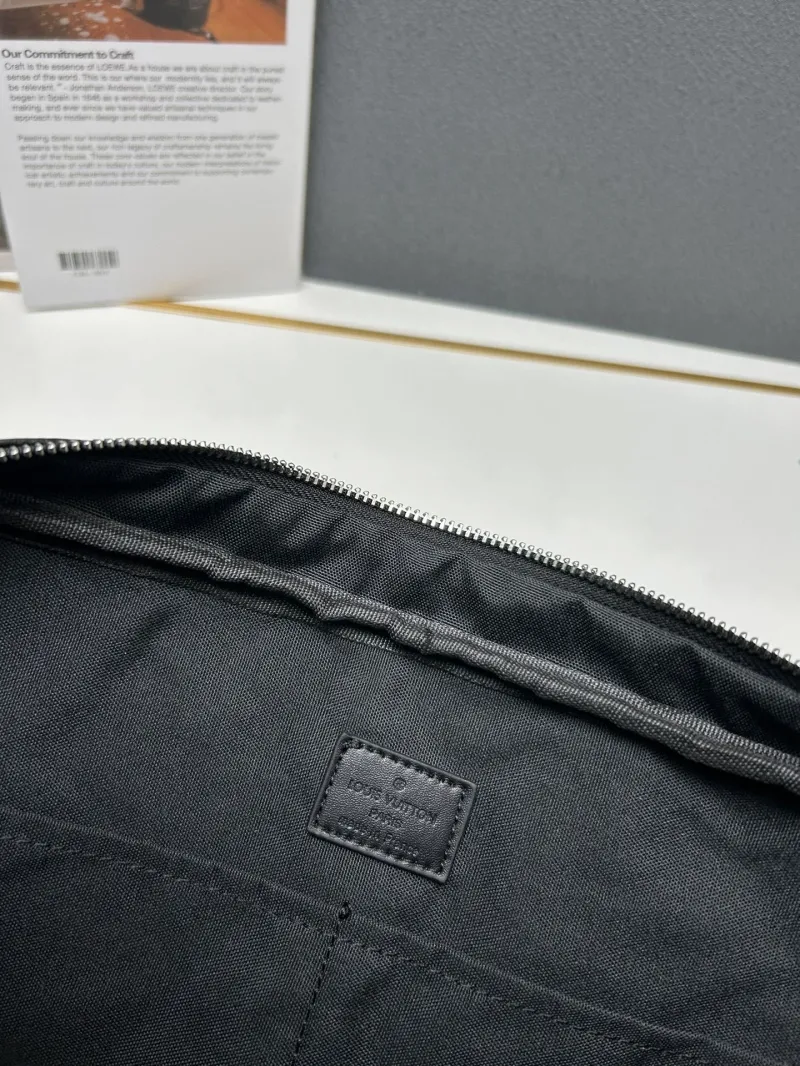 LV Mens Briefcases-20 - Image 9