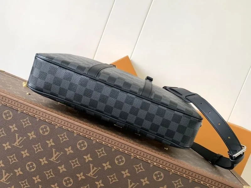 LV Mens Briefcases-26 - Image 3