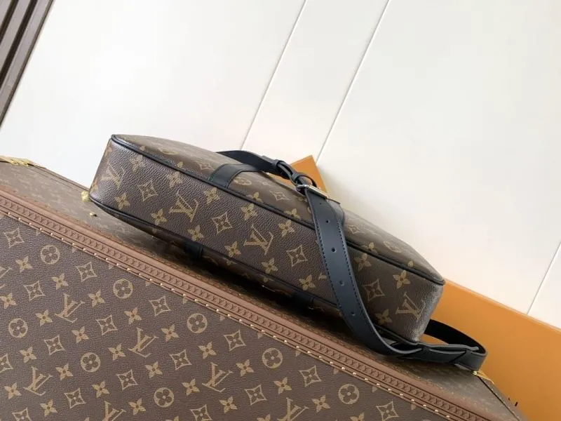 Alternative view of LV Mens Briefcases-27