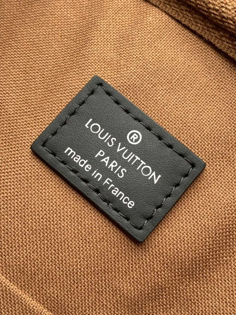 LV Mens Briefcases-27 - Image 7