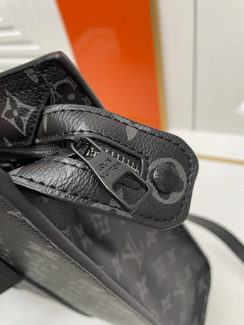 LV Mens Briefcases-33 - Image 8