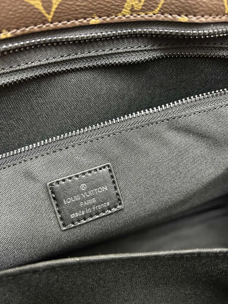 LV Mens Briefcases-35 - Image 9