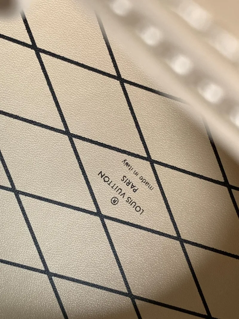 LV Round Bags-11 - Image 9