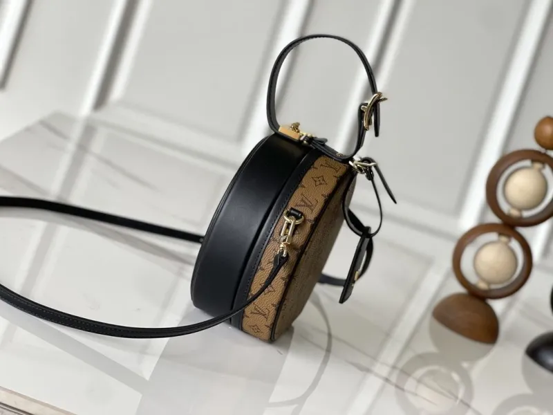 Alternative view of LV Round Bags-13