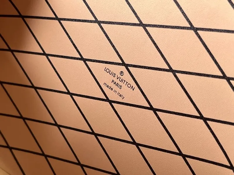 LV Round Bags-14 - Image 9