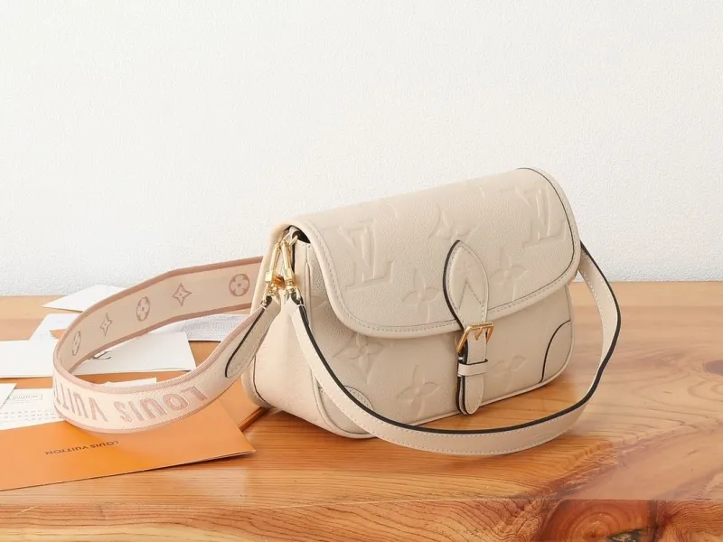 Alternative view of LV Satchel bags-122