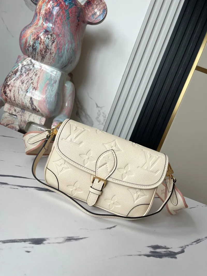 Alternative view of LV Satchel bags-306