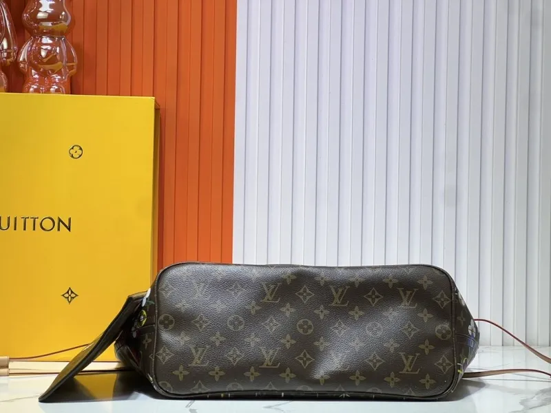 LV Shopping Bags-1 - Image 6