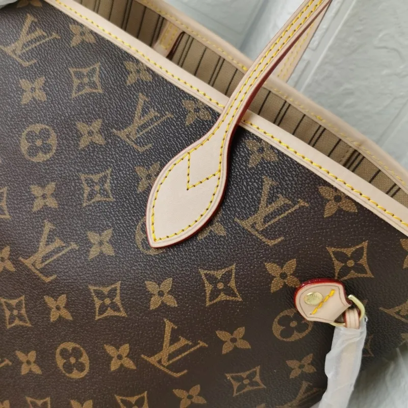 LV Shopping Bags-7 - Image 5
