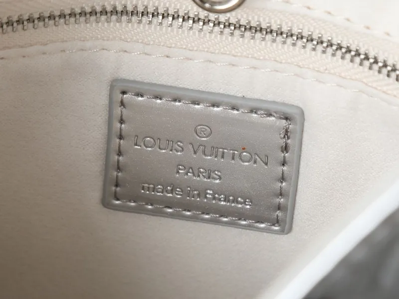LV Shopping Bags-11 - Image 8