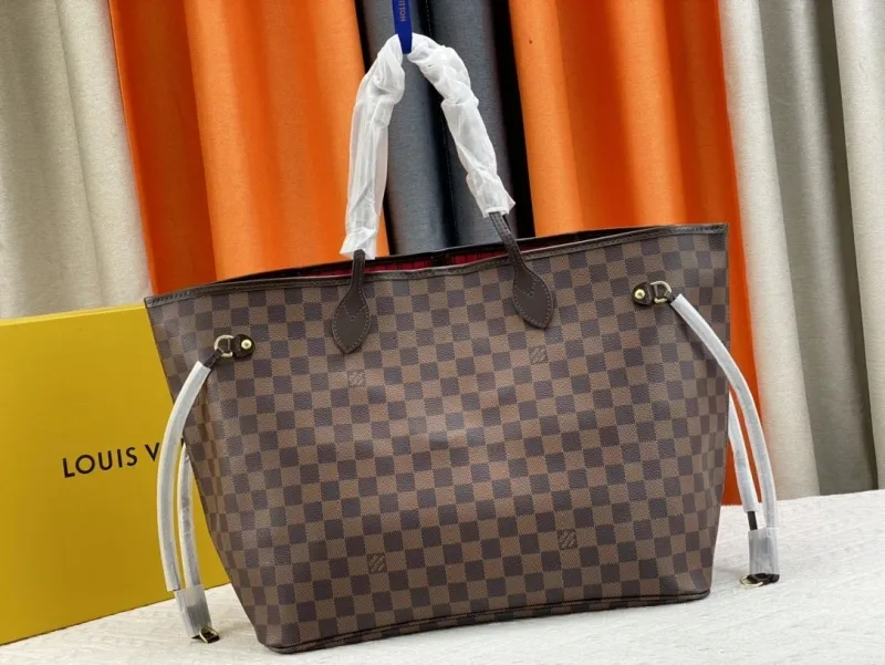 Alternative view of LV Shopping Bags-15