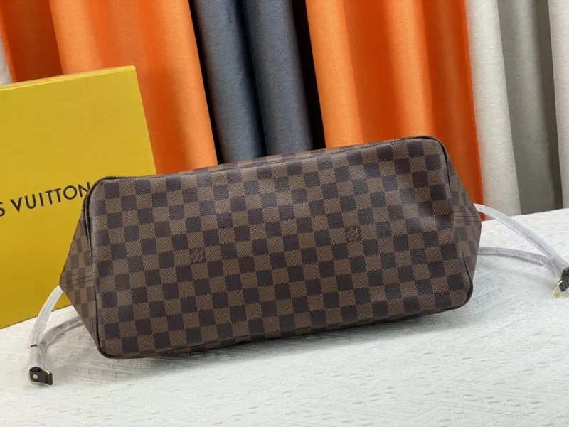 LV Shopping Bags-15 - Image 5