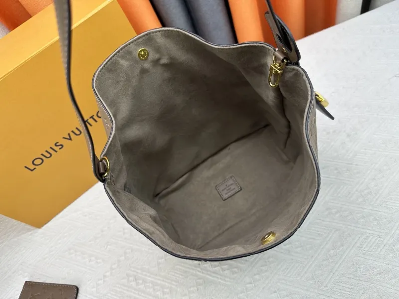 LV Shopping Bags-34 - Image 9