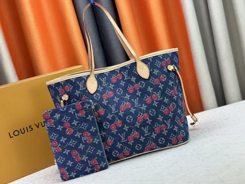 LV Shopping Bags-39