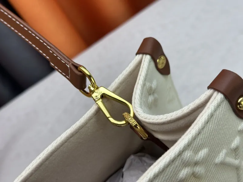 LV Shopping Bags-40 - Image 7