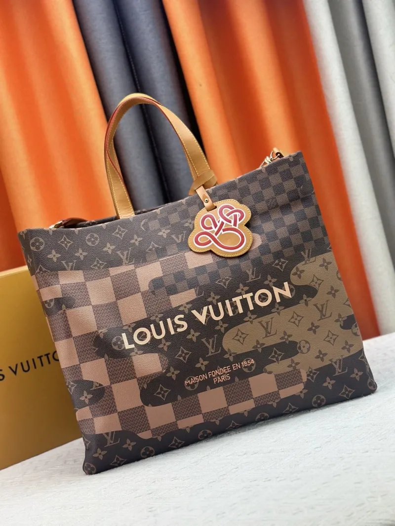 LV Shopping Bags-45