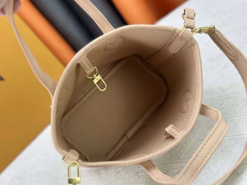 LV Shopping Bags-68 - Image 8
