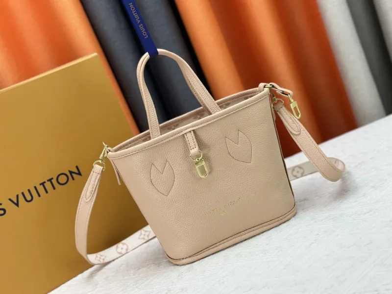 LV Shopping Bags-68 - Image 9