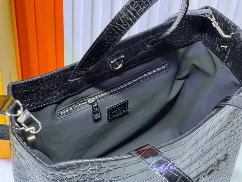 LV Shopping Bags-88 - Image 8