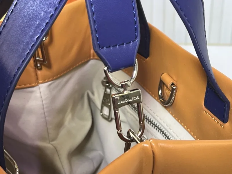 LV Shopping Bags-92 - Image 7