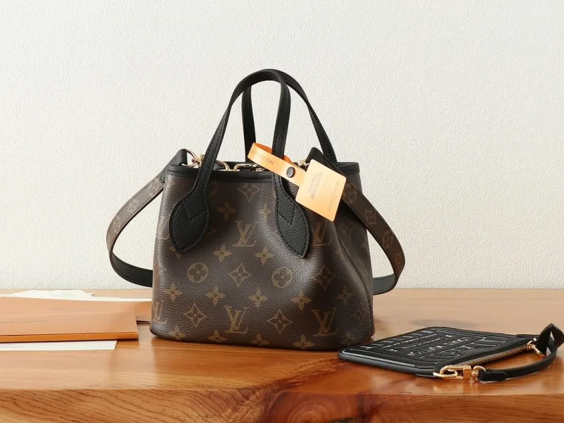 LV Shopping Bags-100 - Image 4