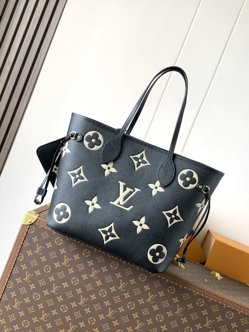 LV Shopping Bags-105